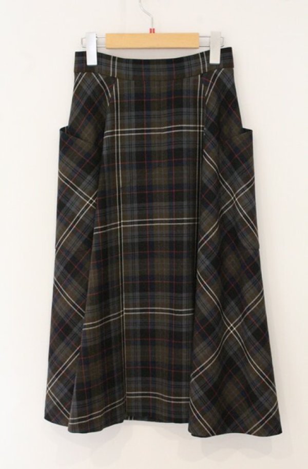 画像4: ヴィヴィアンウエストウッド 中古 / 24AW　TARTAN CHECK ライディングスカート 01 ブラウン  O-26-05-10-033-sk-IG-OS (4)