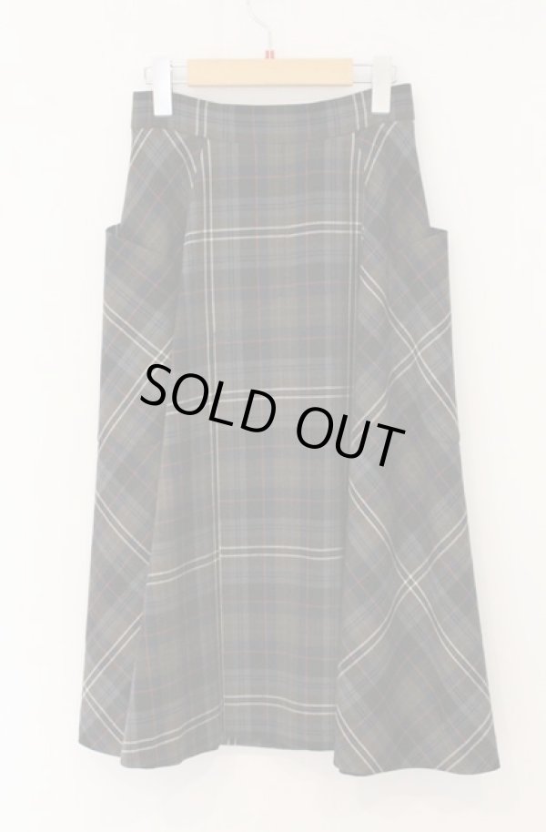 画像4: ヴィヴィアンウエストウッド 中古 / 24AW　TARTAN CHECK ライディングスカート 01 ブラウン  O-26-05-10-033-sk-IG-OS (4)