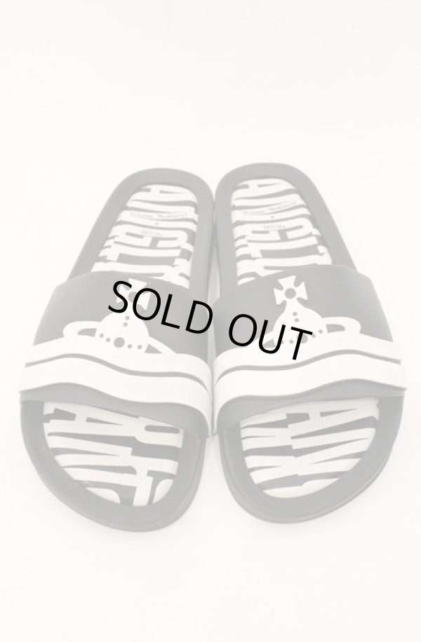 画像2: ヴィヴィアンウエストウッド×Melissa 中古 / BEACH SLIDE AD ORBサンダル JPN24cm ブラック×ホワイト  O-26-05-10-058-sh-IG-OS (2)