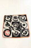 画像2: ヴィヴィアンウエストウッド 中古 / タオルハンカチ  ウォーターオーブ刺繍 ブラック×ホワイト  O-26-06-28-051-gd-IG-OS (2)