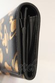 画像4: ヴィヴィアンウエストウッド 中古 / LOGO PRINT212（ロゴプリント）長財布  ブラックｘゴールド  O-26-07-05-056-gd-YM-OS (4)