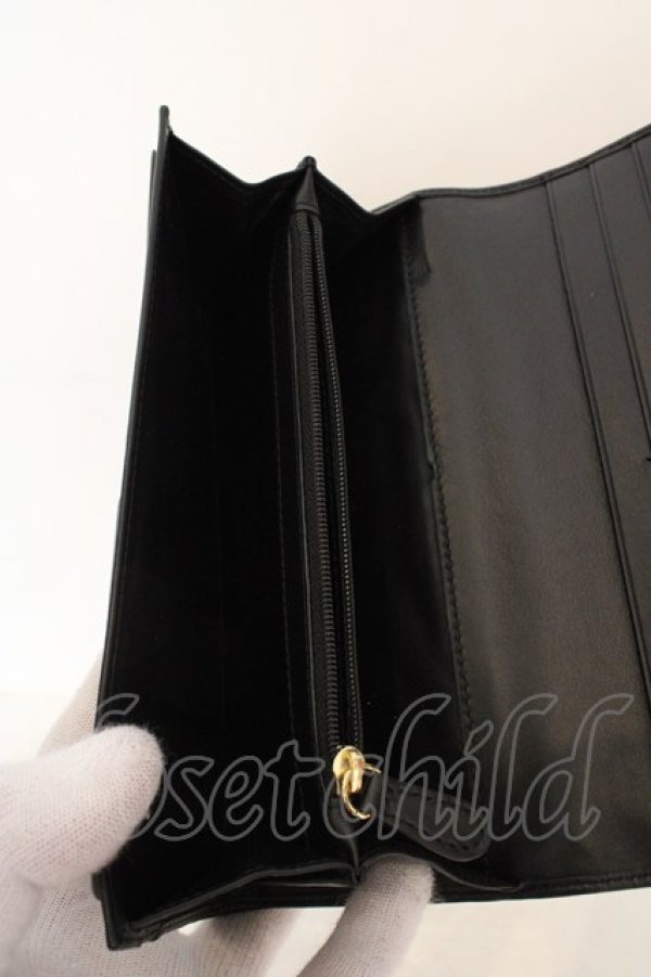 画像8: ヴィヴィアンウエストウッド 中古 / LOGO PRINT212（ロゴプリント）長財布  ブラックｘゴールド  O-26-07-05-056-gd-YM-OS (8)