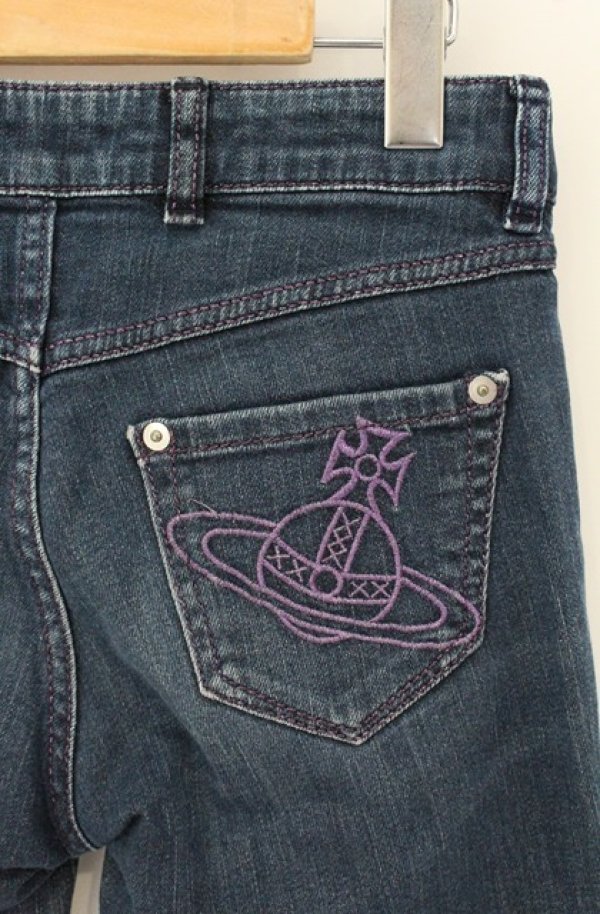 画像4: ヴィヴィアンウエストウッド 中古 / 後ロオーブ刺繍ポケットデニムパンツ 1 インディゴ×パープルステッチ  O-26-08-02-052-pa-IG-OS (4)