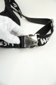 画像3: ヴィヴィアンウエストウッド MAN 中古 / HAND DRAW LOGOTAPE ボディバッグ  ブラック  O-26-08-30-1067-ba-IG-OS (3)