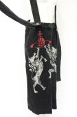 画像2: ヴィヴィアンウエストウッド 中古 / ホース＆ライオンショルダーストラップ付ストレートデニムスカート 00 ブラック  O-26-09-06-040-sk-YM-OS (2)