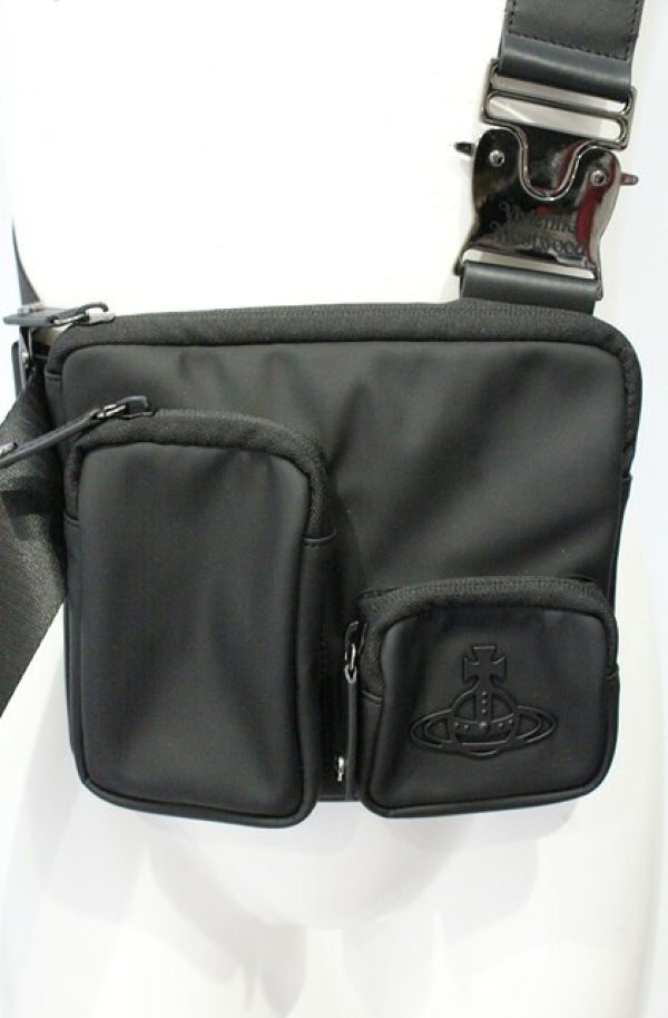 画像2: ヴィヴィアンウエストウッド 中古 / HANSON MULTIPOCKET CROSSBODY BAG（ハンソンマルチポケットクロスボディバッグ）  ブラック  O-26-10-11-108-ba-IG-OS (2)