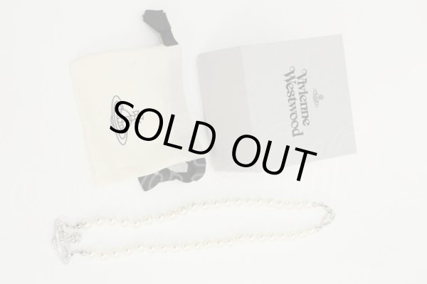 画像2: ヴィヴィアンウエストウッド 中古 / ミニバスレリーフパールチョーカー  シルバー  S-24-06-26-019-nl-AS-ZS (2)