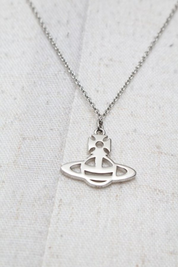 画像2: ヴィヴィアンウエストウッド 中古 / オーブネックレス  シルバー  S-25-02-23-019-ac-HR-ZY (2)