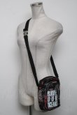 画像4: ヴィヴィアンウエストウッド 中古 / ｘ EASTPAK save our oceansショルダーポーチ  黒  S-25-04-16-032-ba-AS-ZS (4)