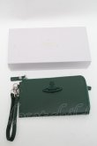画像7: ヴィヴィアンウエストウッド 中古 / ラバーカラーORB ラウンドファスナー(L字)マルチケース  グリーン  S-25-05-11-005-gd-AS-ZS (7)