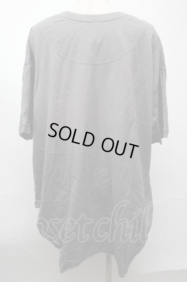 画像2: ヴィヴィアンウエストウッド 中古 / CLIMATE REVOLUTIONベアTシャツ 00 グレー  S-25-08-31-024-to-AS-ZS (2)