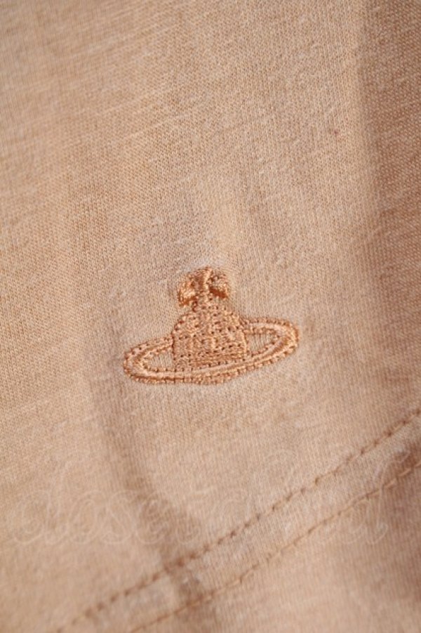 画像4: ヴィヴィアンウエストウッド 中古 / 裾オーブ刺繍カットソー 3 オレンジ  S-25-10-22-029-to-AS-ZS (4)