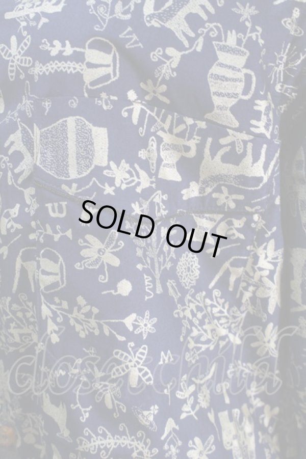 画像4: ヴィヴィアンウエストウッド MAN 中古 / 箔プリントシャツ  I 紺ｘゴールド  S-25-10-22-036-bl-AS-ZS (4)