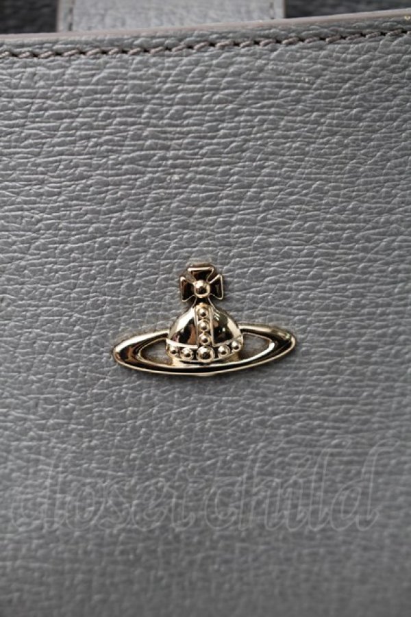 画像3: ヴィヴィアンウエストウッド 中古 / EXECUTIVEスクエアトートバッグ  グレー  S-25-11-19-018-ba-AS-ZS (3)