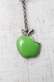 画像2: ヴィヴィアンウエストウッド 中古 / APPLE PENDANT  グリーン  S-25-11-30-018-nl-AS-ZS (2)