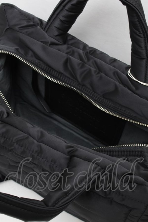 画像4: ヴィヴィアンウエストウッド 中古 / PADDED NYLON MARGARETバッグM  黒  S-26-01-25-040-ba-AS-ZS (4)