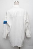画像2: ヴィヴィアンウエストウッド 中古 / BUY LESS CHOOSE WELLビッグクラシックシャツ 00 白  S-26-01-25-046-co-AS-ZS (2)