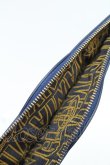 画像4: ヴィヴィアンウエストウッド 中古 / オーブデザインポーチ  紺  S-26-01-25-013-gd-AS-ZS (4)
