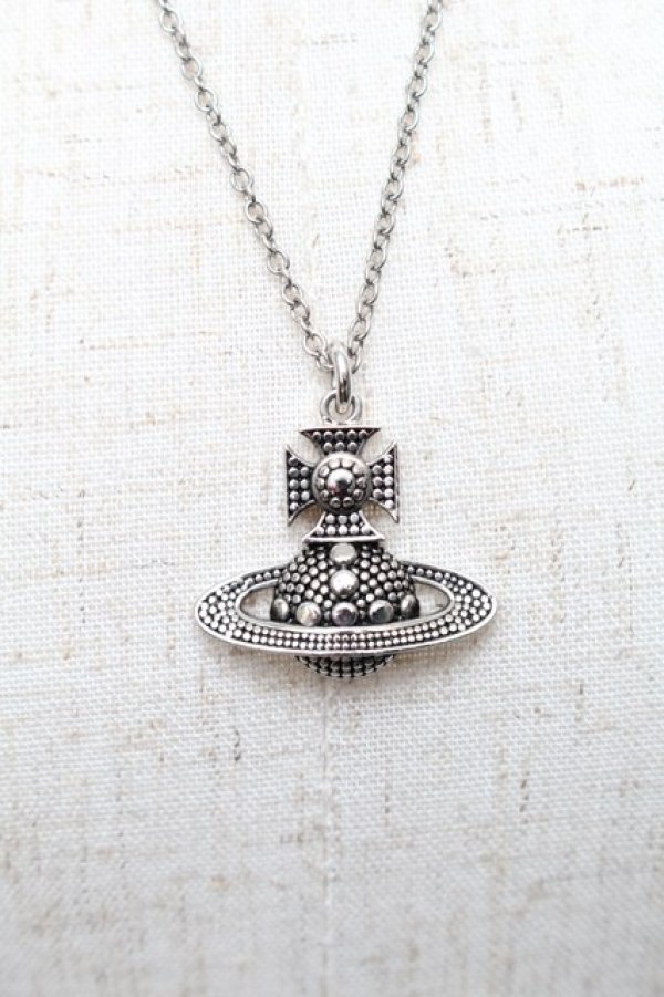 画像2: ヴィヴィアンウエストウッド 中古 / SALOMONバスレリーフネックレス  シルバー  S-26-01-25-026-ac-AS-ZS (2)