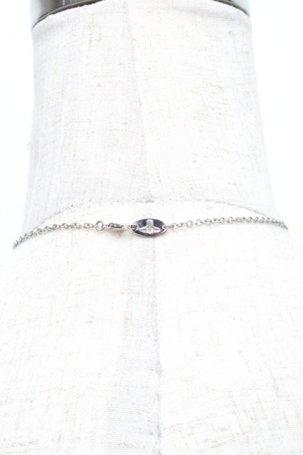 画像4: ヴィヴィアンウエストウッド 中古 / SALOMONバスレリーフネックレス  シルバー  S-26-01-25-026-ac-AS-ZS (4)