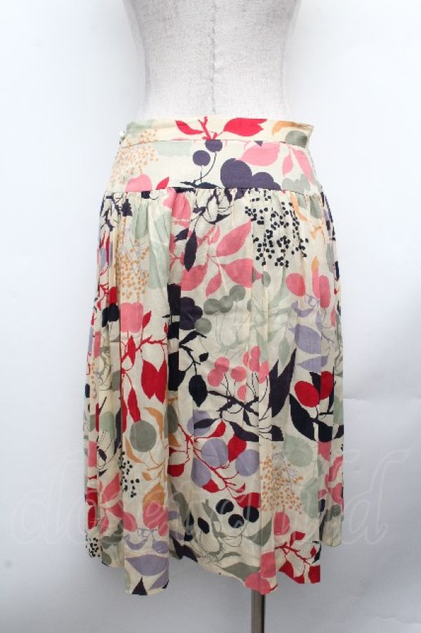 画像4: ヴィヴィアンウエストウッド 中古 / 総柄スカート 3 ベージュ  S-26-03-15-045-sk-AS-ZS (4)