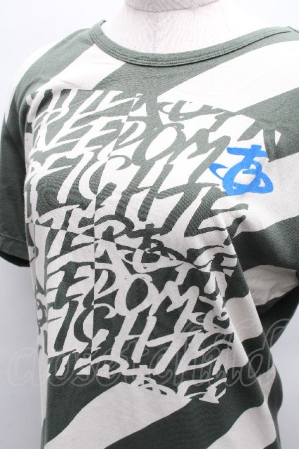 画像3: ヴィヴィアンウエストウッド MAN 中古 / フリーダムファイタークラシック半袖Tシャツ 44 カーキ  S-26-04-12-033-ts-AS-ZS (3)