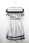 画像2: ヴィヴィアンウエストウッド 中古 / マリンストライプワンピース 00 グレーｘ白  S-26-04-29-054-op-AS-ZS (2)