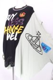 画像4: ヴィヴィアンウエストウッド MAN 中古 / BUY LESS CHOOSE WELL スウェット 00 黒ｘグリーン  S-26-08-16-047-ts-HR-ZS (4)