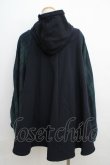 画像2: ヴィヴィアンウエストウッド MAN 中古 / チェック切替ポンチョ    F 黒×グリーン  Y-24-01-31-033-jc-SZ-ZY (2)