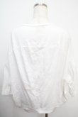 画像2: ヴィヴィアンウエストウッド 中古 / フラワーptオーブTシャツ 2 ホワイト  Y-25-03-19-038-ts-SZ-ZY (2)