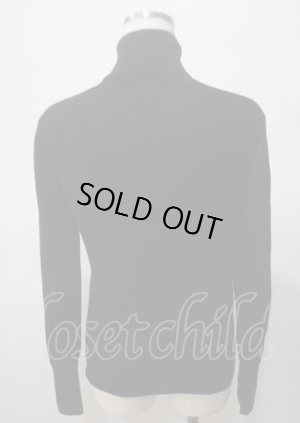 画像2: ヴィヴィアンウエストウッド 中古 / 単色オーブ刺繍ハイネックニット 00 ブラック  Y-25-07-20-028-to-SZ-ZY (2)