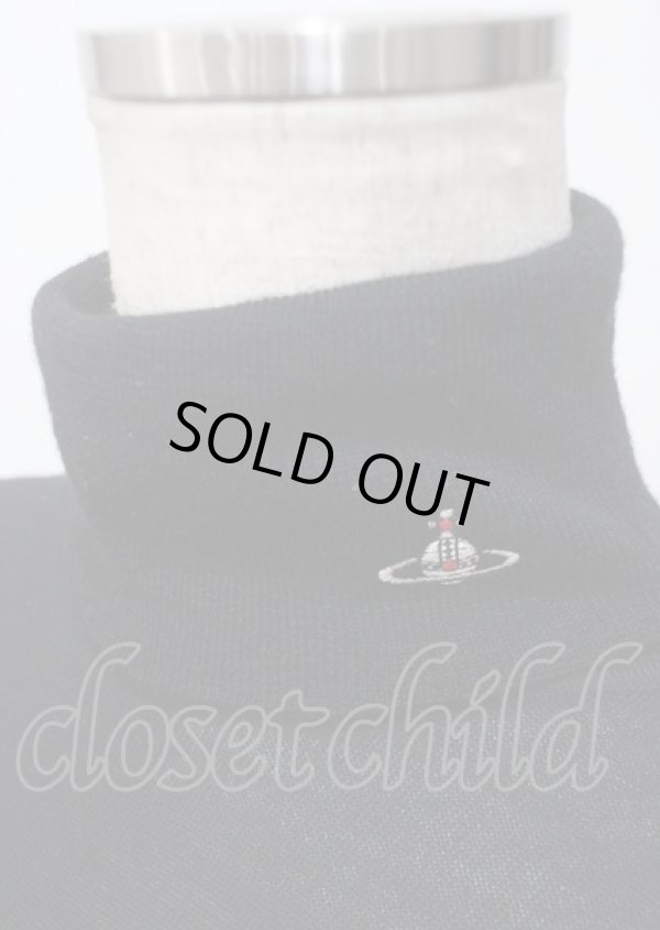 画像3: ヴィヴィアンウエストウッド 中古 / 単色オーブ刺繍ハイネックニット 00 ブラック  Y-25-07-20-028-to-SZ-ZY (3)