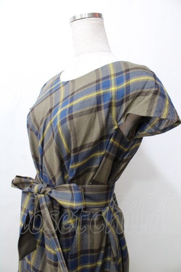 画像3: ヴィヴィアンウエストウッド 中古 / チェックノースリーブワンピース 2 カーキ  Y-25-09-10-031-op-SZ-ZY (3)