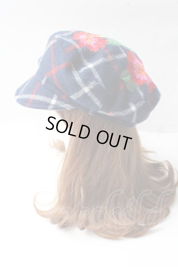 画像2: ヴィヴィアンウエストウッド 中古 / フラワー刺繍チェック柄キャスケット  紺  Y-25-09-10-016-ha-SZ-ZY (2)