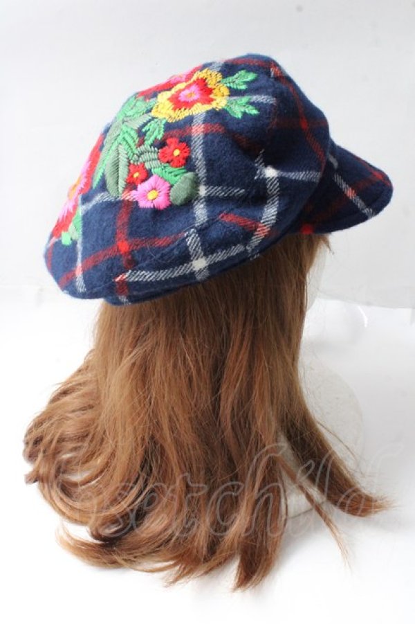 画像4: ヴィヴィアンウエストウッド 中古 / フラワー刺繍チェック柄キャスケット  紺  Y-25-09-10-016-ha-SZ-ZY (4)