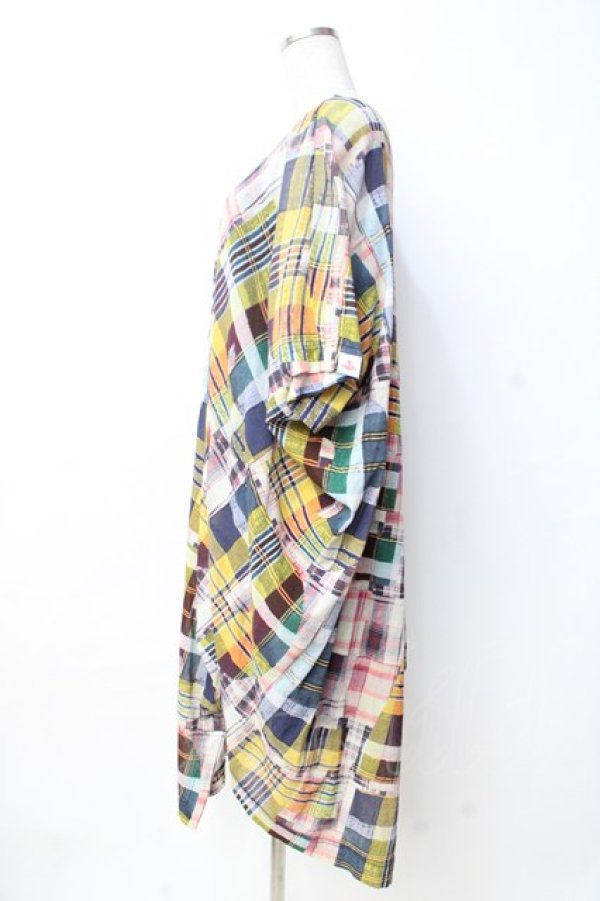 画像2: ヴィヴィアンウエストウッド 中古 / レタープリント スラッシュドレス 00 カラフル  Y-25-09-17-042-op-SZ-ZY (2)