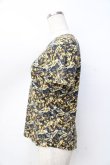 画像2: ヴィヴィアンウエストウッド 中古 / オーブ総柄Tシャツ L ブラックxイエロー  Y-25-09-17-051-ts-YM-ZY (2)