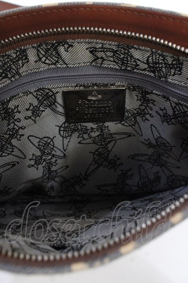 画像4: ヴィヴィアンウエストウッド 中古 / ロゴジャガードショルダーバッグ  ベージュ  Y-25-09-17-025-ba-SZ-ZY (4)