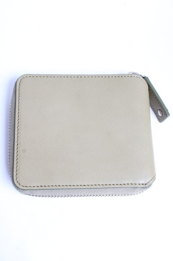 画像2: ヴィヴィアンウエストウッド 中古 / LEATHER RUBBER ORB ラウンドファスナー二ツ折リ財布  カーキ  Y-25-10-12-031-gd-SZ-ZY (2)