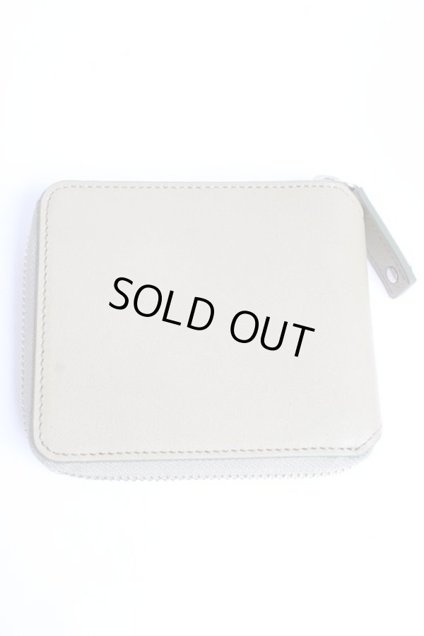 画像2: ヴィヴィアンウエストウッド 中古 / LEATHER RUBBER ORB ラウンドファスナー二ツ折リ財布  カーキ  Y-25-10-12-031-gd-SZ-ZY (2)