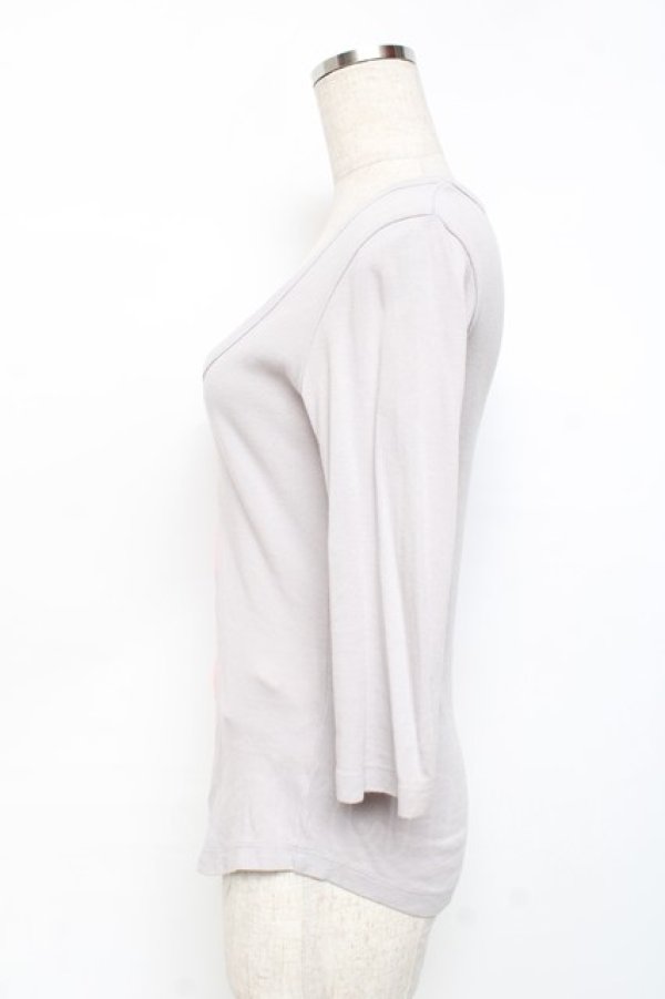 画像2: ヴィヴィアンウエストウッド 中古 / プリント七分丈カットソー ２ グレー  Y-25-10-12-043-to-SZ-ZY (2)