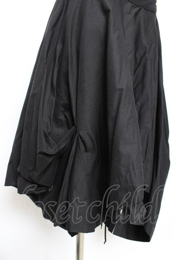 画像5: ヴィヴィアンウエストウッド 中古 / 変形ミディフレアスカート 3 ブラック  Y-25-10-12-070-sk-SZ-ZY (5)