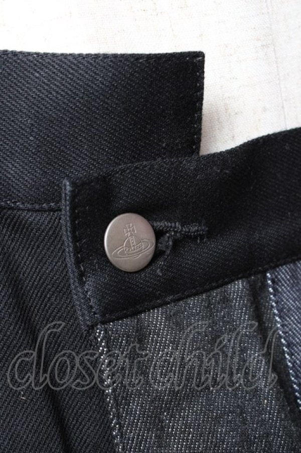 画像4: ヴィヴィアンウエストウッド MAN 中古 / BARBED WIRE CIRCLE ORB MIX COLOR ASYMMETRY DENIM 44 ブラック  Y-25-11-05-040-pa-SZ-ZY (4)