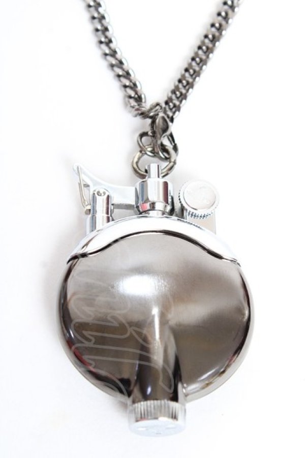 画像2: ヴィヴィアンウエストウッド 中古 / メタルORB チェーン付オイルライター  ガンメタル  Y-25-11-05-010-gd-SZ-ZY (2)