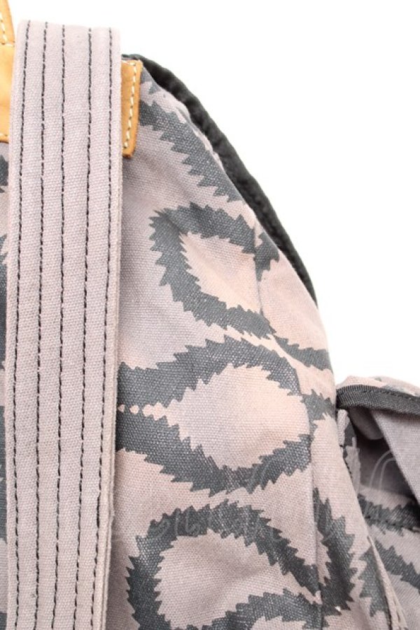 画像7: ヴィヴィアンウエストウッド 中古 / スクイグルアフリカリュック  グレー  Y-25-12-17-020-ba-SZ-ZY (7)