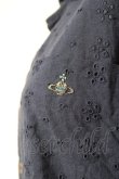 画像5: ヴィヴィアンウエストウッド MAN 中古 / オーブ刺繍透カシ長袖シャツ 46 紺  Y-26-01-28-016-bl-AS-ZY (5)