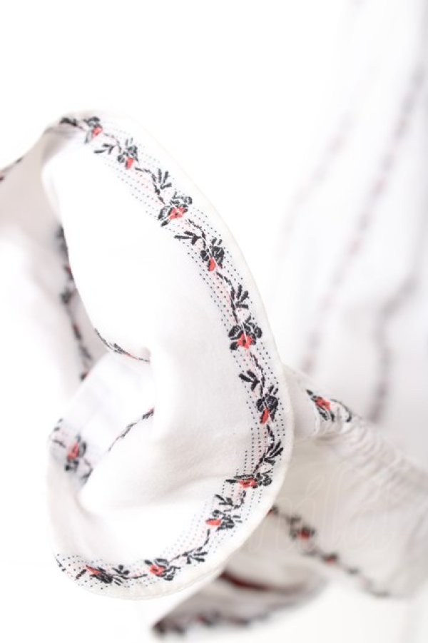 画像5: ヴィヴィアンウエストウッド MAN 中古 / オーブ刺繍花ストライプシャツ 44 ホワイト  Y-26-01-28-008-bl-SZ-ZY (5)