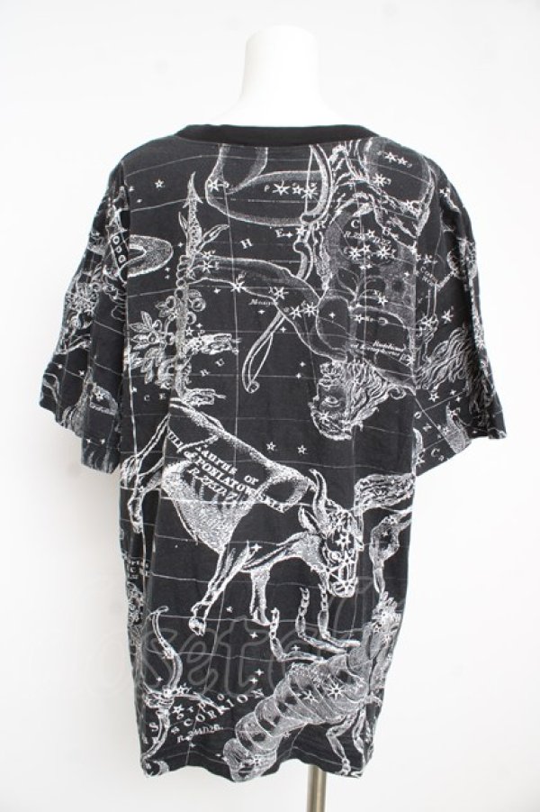 画像2: ヴィヴィアンウエストウッド 中古 / 星座柄Tシャツ  黒  Y-26-02-11-024-to-AS-ZY (2)
