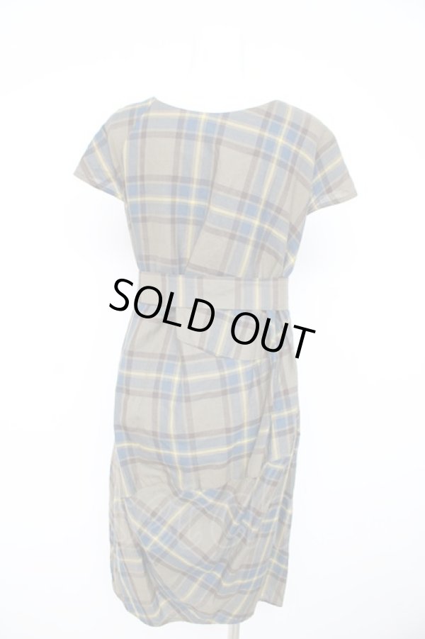 画像2: ヴィヴィアンウエストウッド 中古 / チェックノースリーブワンピース 2 カーキ  Y-26-02-11-033-op-SZ-ZY (2)