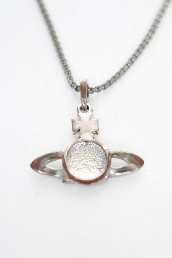画像2: ヴィヴィアンウエストウッド 中古 / COMET MINI BAS RELIEF PENDANT  シルバー×ピンク  Y-26-02-22-005-nl-SZ-ZY (2)